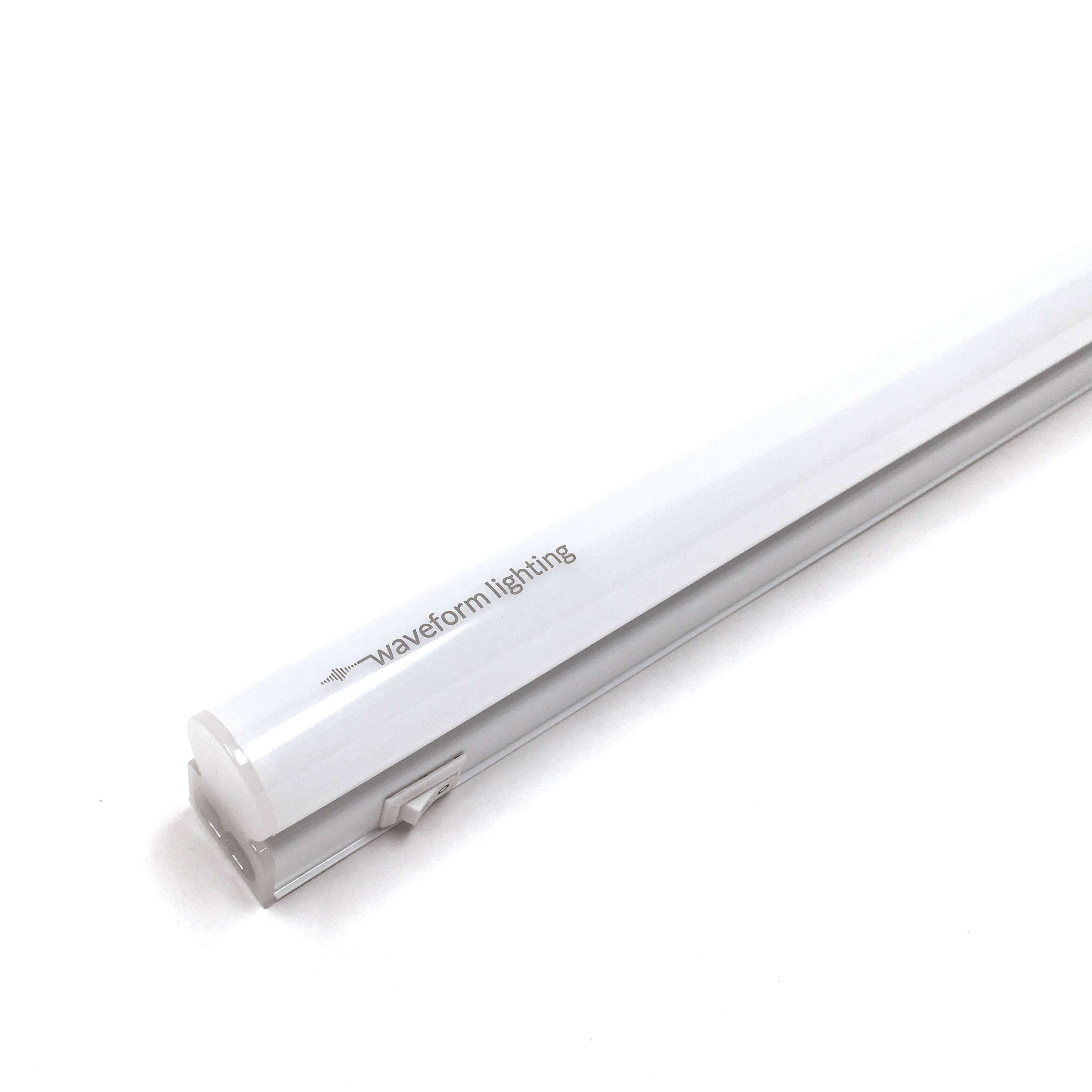 CENTRIC DAYLIGHT™ 95 CRI T5 LED Linear Light Fixture – Waveform